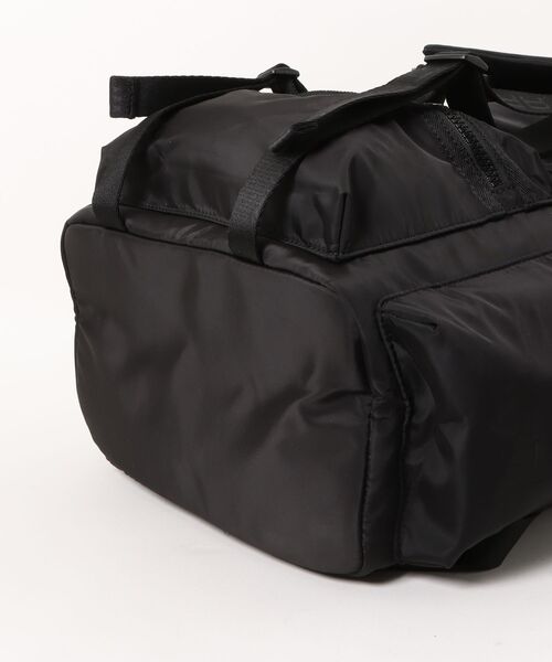 G-STAR（ジースター）の「Motion Backpack/撥水マルチプルポケットバックパック（バックパック/リュック・メンズ・ブラック・ONE SIZE）」の6枚目の写真