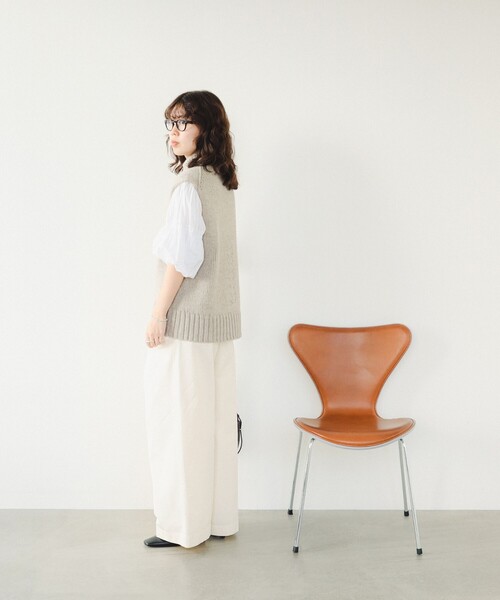 B:MING by BEAMS(ビーミングバイビームス)の「エドワード ハイネック ベスト(ニット/セーター・レディース・ライトグレー/ネイビー/ブラウン系その他・ONE SIZE)」の10枚目の写真