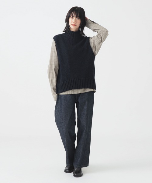 B:MING by BEAMS(ビーミングバイビームス)の「エドワード ハイネック ベスト(ニット/セーター・レディース・ライトグレー/ネイビー/ブラウン系その他・ONE SIZE)」の5枚目の写真