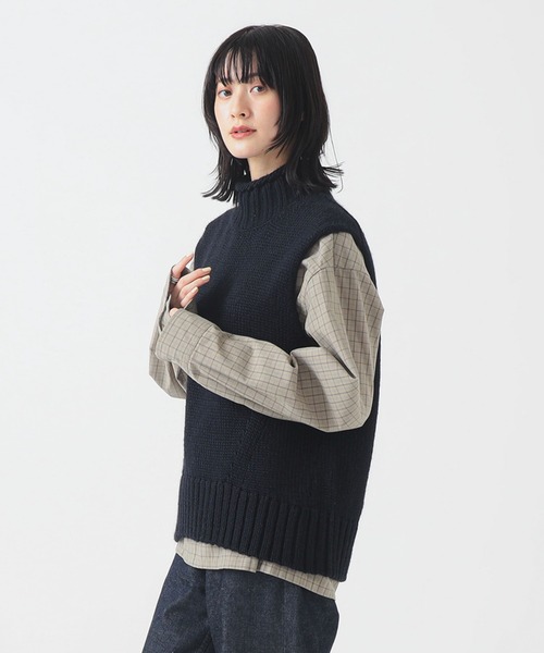 B:MING by BEAMS(ビーミングバイビームス)の「エドワード ハイネック ベスト(ニット/セーター・レディース・ライトグレー/ネイビー/ブラウン系その他・ONE SIZE)」の7枚目の写真
