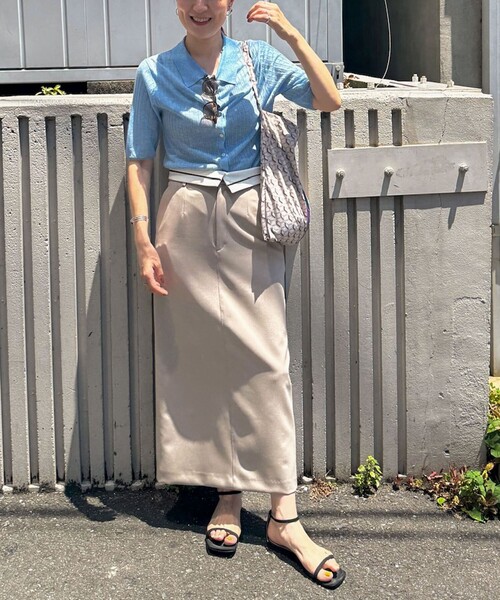 NOLLEY’S Sophi(ノーリーズソフィ)の「《手洗い可能》ワイドリブシアーポロ衿カーディガン(カーディガン/ボレロ・レディース・オリーブ/ライトブルー/ベビーピンク・38)」の4枚目の写真