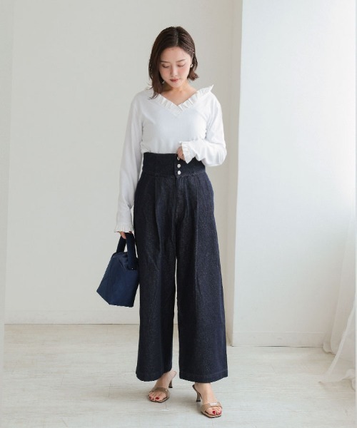 DONOBAN（ドノバン）の「Vネックフリルトップス（その他トップス・レディース・ホワイト/チャコール/グレー/ベージュ・ONE）」の10枚目の写真