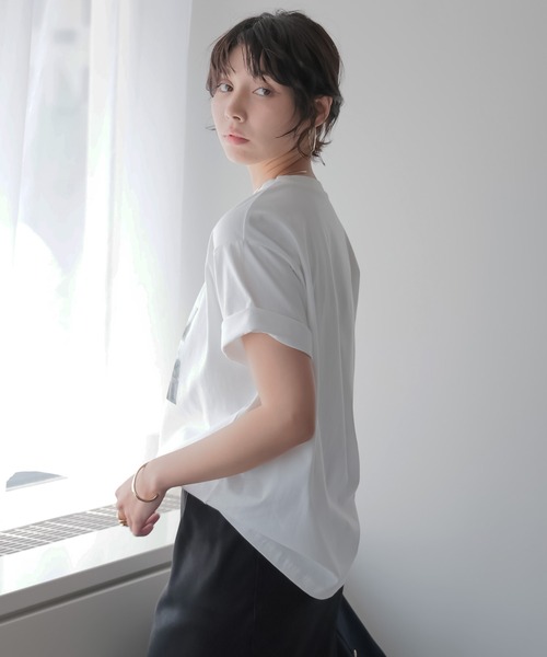 SOTT(ソット)の「Terrace Photo Tee / テラスフォトTシャツ(Tシャツ/カットソー・レディース・チャコールグレー/ブラック/オフホワイト・FREE)」の17枚目の写真