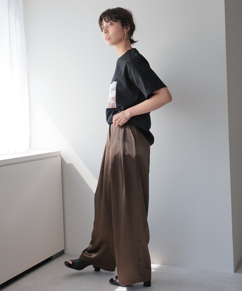 SOTT(ソット)の「Terrace Photo Tee / テラスフォトTシャツ(Tシャツ/カットソー・レディース・チャコールグレー/ブラック/オフホワイト・FREE)」の7枚目の写真