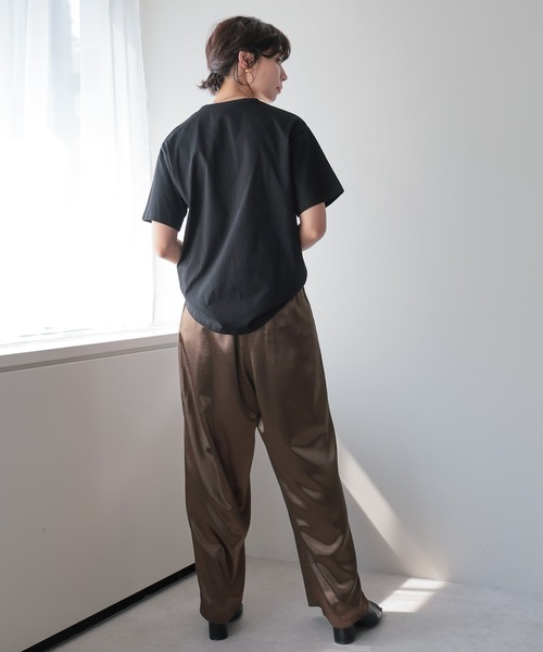 SOTT(ソット)の「Terrace Photo Tee / テラスフォトTシャツ(Tシャツ/カットソー・レディース・チャコールグレー/ブラック/オフホワイト・FREE)」の6枚目の写真