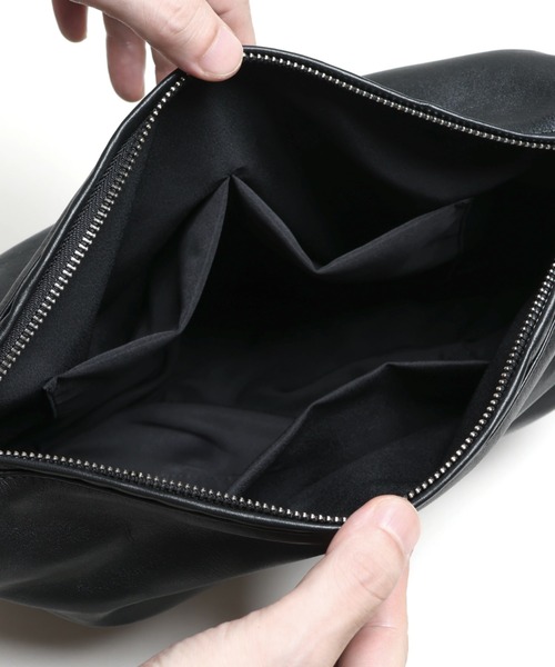 YArKA（ヤーカ）の「【YArKA/ヤーカ】real leather fold and bend tuck 2way bag [tdht5] / リアルレザー折畳み撓せショルダー&ハンドバッグ（ショルダーバッグ・レディース・ブラック・FREE）」の13枚目の写真