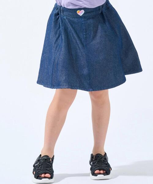 SHOO・LA・RUE(シューラルー)の「【100-150cm/ひんやり】インパン付きフレアスカート(デニムスカート・キッズ・サックスブルー/ブルー系その他・14/13/15 /12/10/11)」の2枚目の写真