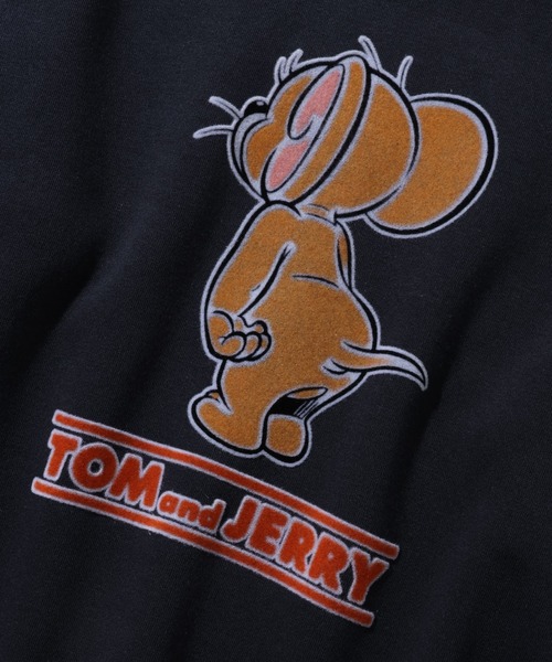 Tom&Jerry(トムアンドジェリー)の「【Tom & Jerry/トム & ジェリー】アートワークデザイン 裏起毛 サガラ刺繍 クルーネック スウェット トレーナー(スウェット・メンズ・スミクロ/オフホワイト/ダークグリーン/グレー系/ダークブルー/ネイビー/ブラック系その他/グレイッシュベージュ/アイボリー/ブラック・M/LL/L)」の17枚目の写真