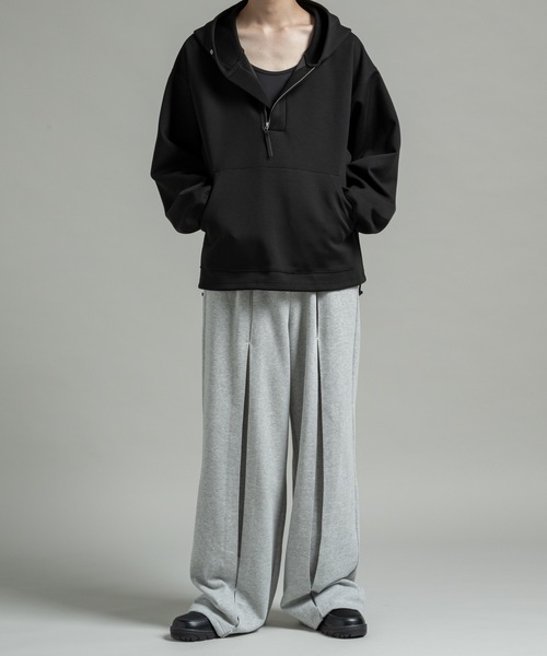 CASPER JOHN(キャスパージョン)の「Tuck sweat pants / タックスウェットパンツ(スウェットパンツ・メンズ・グレー/チャコールグレー/ブラック・LARGE/MEDIUM/SMALL/X-SMALL)」の16枚目の写真