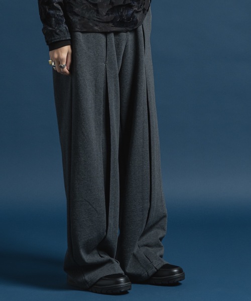 CASPER JOHN(キャスパージョン)の「Tuck sweat pants / タックスウェットパンツ(スウェットパンツ・メンズ・グレー/チャコールグレー/ブラック・LARGE/MEDIUM/SMALL/X-SMALL)」の22枚目の写真