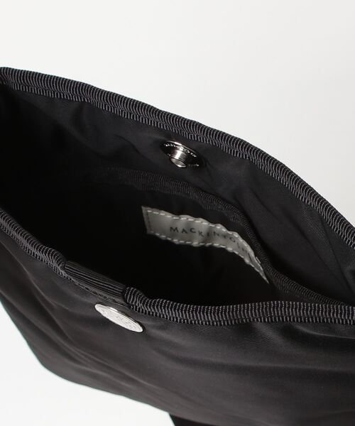 Mackintosh(マッキントッシュ)の「SLIM SACOCHE(ボディバッグ/ウエストポーチ・レディース・ブラック・ONE SIZE)」の4枚目の写真