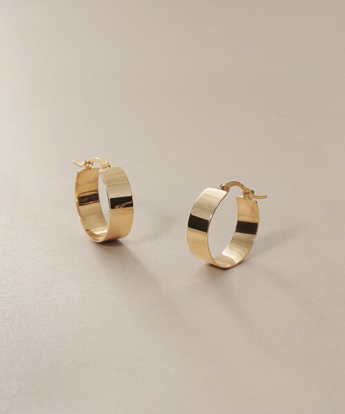 COCOSHNIK(ココシュニック)の「K10平板 フープピアス(ピアス(両耳用)・レディース・イエローゴールド・00)」の8枚目の写真
