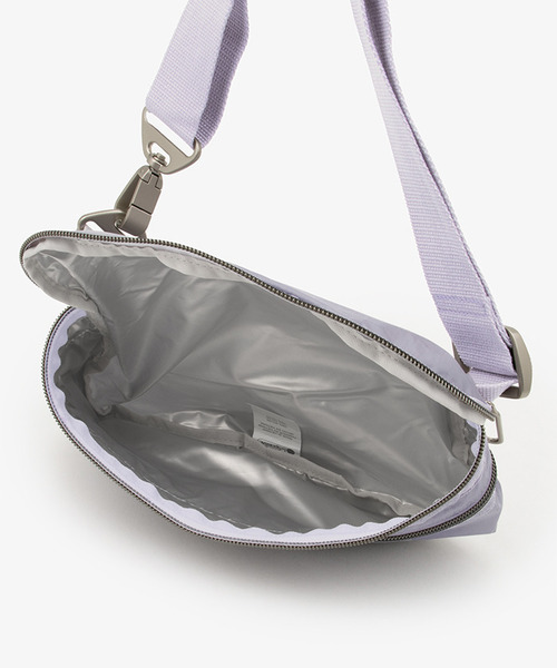 LeSportsac(レスポートサック)の「ESSENTIAL BELT BAG ソフトライラックC(ボディバッグ/ウエストポーチ・レディース・パープル・FREE)」の7枚目の写真