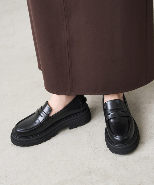 LE TALON(ルタロン)の「《追加2》アツゾコモールドローファー(ローファー・レディース・ブラウン/ブラック×ブラック/ブラック系その他・22.5cm/22cm/25cm/24.5cm/24cm/23.5cm/23cm)」の11枚目の写真