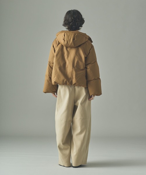 カレンソロジーのフード付きブラウンロングコート カレンソロジーのフード付きブラウンロングコート