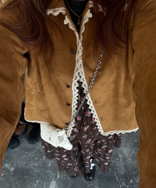 idem（イデム）の「piping lace suede jacket / パイピングレーススエードジャケット（テーラードジャケット・レディース・キャメル・FREE）」の4枚目の写真
