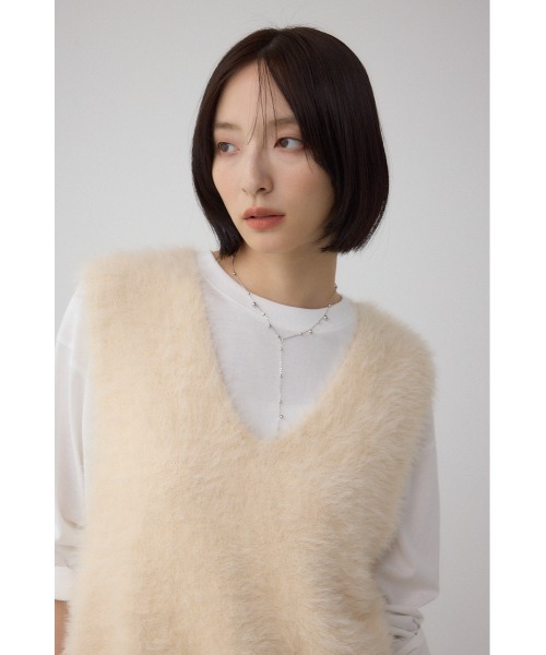 AZUL by moussy（アズールバイマウジー）の「シャギーニットベスト（ベスト・レディース・ブラウン/グレー/アイボリー・FREE）」の5枚目の写真