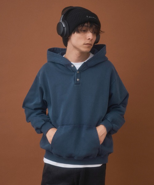 Zooodle(ズードル)の「Pigment henry hoodie - ピグメントヘンリーフーディー -(パーカー・メンズ・レッド/ネイビー・LARGE/MEDIUM)」の9枚目の写真