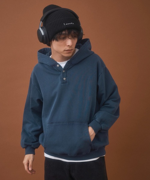 Zooodle(ズードル)の「Pigment henry hoodie - ピグメントヘンリーフーディー -(パーカー・メンズ・レッド/ネイビー・LARGE/MEDIUM)」の11枚目の写真