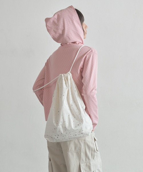 UNE MANSION（ユヌマンション）の「ユニークキラキラスターパターンナップザック（ショルダーバッグ・レディース・ブラック/ホワイト/ピンク・ONESIZE）」の13枚目の写真