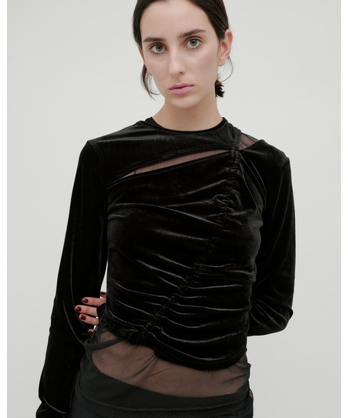 kiehtova（キエトヴァ）の「【kiehtova】VELOR SLIT GATHER TOPS/ベロア スリット ギャザー トップス（Tシャツ/カットソー・レディース・ピンク/ブラック/ホワイト・FREE）」の16枚目の写真