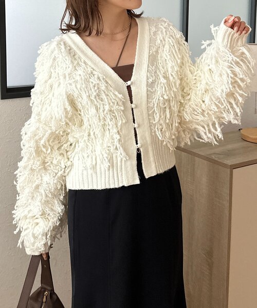 Thevon(ゼボン)の「ループフリンジショートカーディガン(カーディガン/ボレロ・レディース・アイボリー/グレイッシュベージュ/チャコールグレー・FREE)」の9枚目の写真