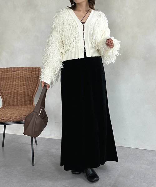 Thevon(ゼボン)の「ループフリンジショートカーディガン(カーディガン/ボレロ・レディース・アイボリー/グレイッシュベージュ/チャコールグレー・FREE)」の10枚目の写真