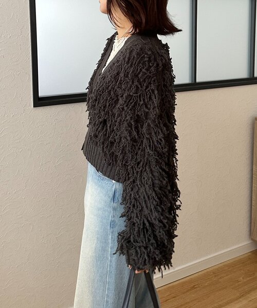 Thevon(ゼボン)の「ループフリンジショートカーディガン(カーディガン/ボレロ・レディース・アイボリー/グレイッシュベージュ/チャコールグレー・FREE)」の20枚目の写真