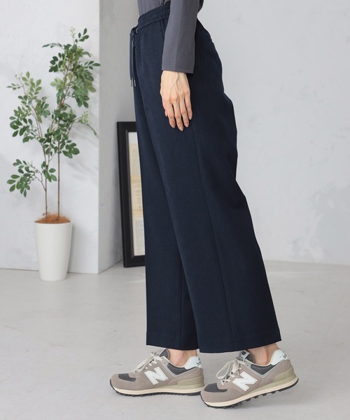 GALLORIA(ギャローリア)の「ドロストセミフレアパンツ(その他パンツ・レディース・ブラウン/ネイビー・S/M/L/LL)」の7枚目の写真