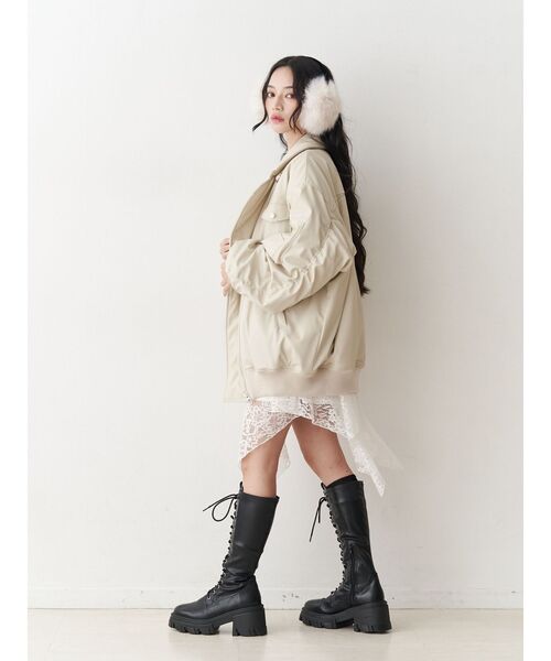 jouetie（ジュエティ）の「ファーイヤーマフ（イヤーマフ・レディース・オフホワイト/ブラック/ベージュ・FREE）」の5枚目の写真