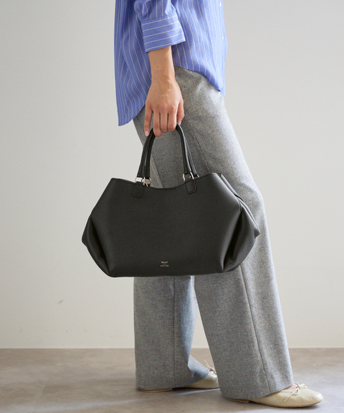 セール】Manuel MILANO/マニュエルミラノ フォルムレザーMIDI BAG