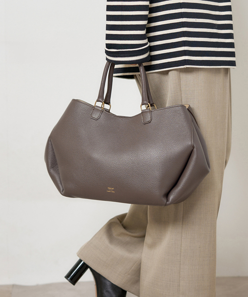 IENA（イエナ）の「Manuel MILANO/マニュエルミラノ フォルムレザーMIDI BAG バッグ 6367（トートバッグ・レディース・ブラック/ブラウン・FREE）」の3枚目の写真