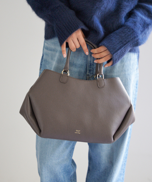 IENA（イエナ）の「Manuel MILANO/マニュエルミラノ フォルムレザーMIDI BAG バッグ 6367（トートバッグ・レディース・ブラック/ブラウン・FREE）」の8枚目の写真