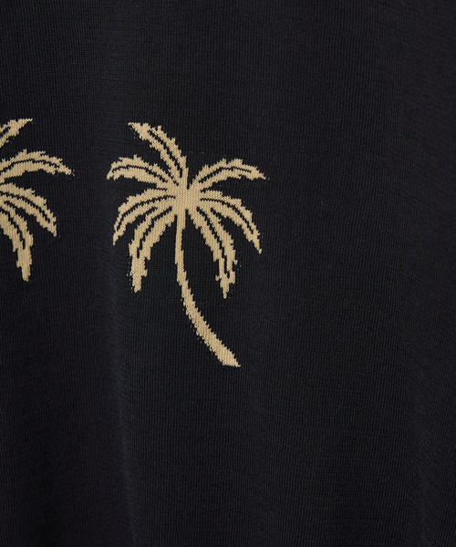 DESIGNWORKS（デザインワークス）の「【N°21/ヌメロ ヴェントゥーノ】クルーネック パームツリー ニット M0A0107604（ニット/セーター・メンズ・ホワイト/ブラック・M）」の5枚目の写真