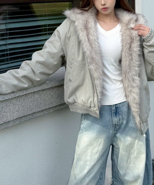 VIBGYOR(ヴィブジョー)の「【LAMPOON】フェイクファーフードブルゾン(ブルゾン・レディース・グレー/ブラック・X-LARGE/LARGE/MEDIUM/SMALL)」の14枚目の写真