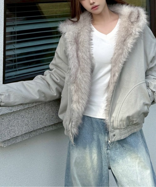 VIBGYOR(ヴィブジョー)の「【LAMPOON】フェイクファーフードブルゾン(ブルゾン・レディース・グレー/ブラック・X-LARGE/LARGE/MEDIUM/SMALL)」の16枚目の写真