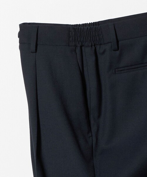 UNITED ARROWS(ユナイテッドアローズ)の「スリムテーパード サイドシャーリング 1プリーツ スラックス ストレッチ 防しわ(スラックス・メンズ・グレー系/ブラウン系/ネイビー・52/46/44/48/50)」の8枚目の写真