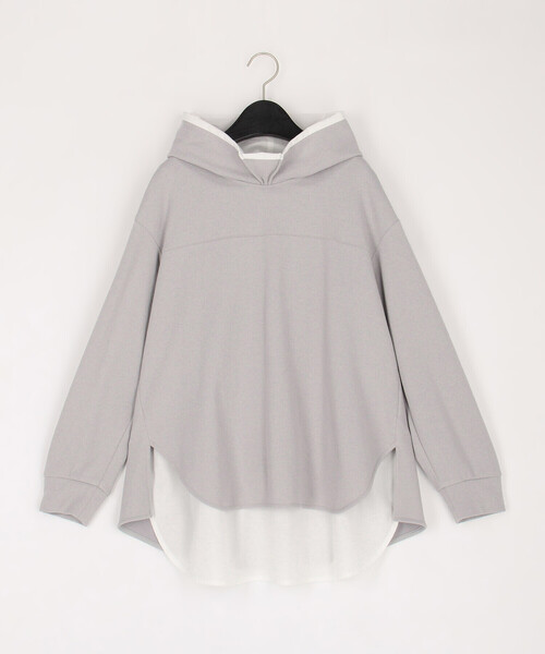 Gabardine K.T(ギャバジンケーティー)の「ブークレダンボール レイヤード風フード付トレーナー(スウェット・レディース・ライトグレー/ネイビー・9号/7号)」の2枚目の写真