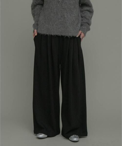 URBAN RESEARCH Sonny Label（アーバンリサーチサニーレーベル）の「カットタックイージーパンツ（その他パンツ・レディース・チャコールグレー/ブラック・38/36）」の3枚目の写真