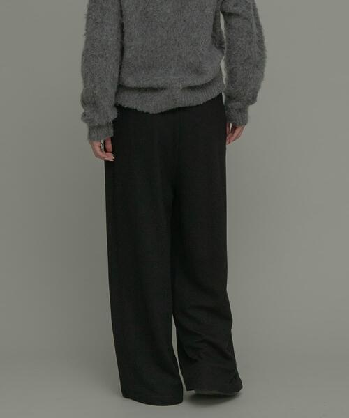 URBAN RESEARCH Sonny Label（アーバンリサーチサニーレーベル）の「カットタックイージーパンツ（その他パンツ・レディース・チャコールグレー/ブラック・38/36）」の6枚目の写真