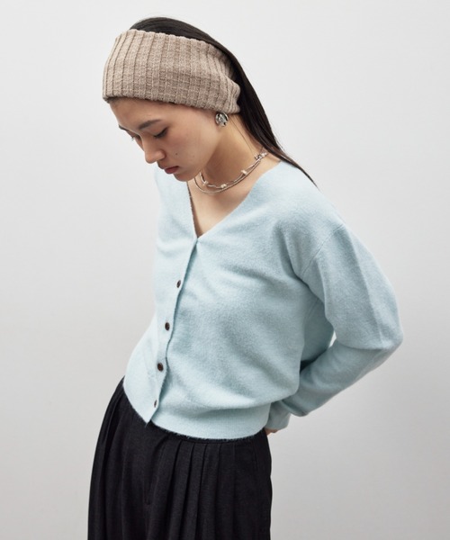 HANNE（アン）の「Vネックニットカーディガン（カーディガン/ボレロ・レディース・レッド/チャコールグレー/ブルー・FREE）」の15枚目の写真