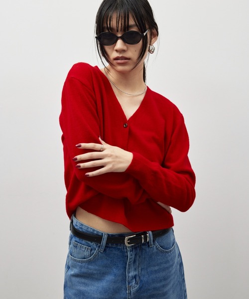 HANNE（アン）の「Vネックニットカーディガン（カーディガン/ボレロ・レディース・レッド/チャコールグレー/ブルー・FREE）」の8枚目の写真