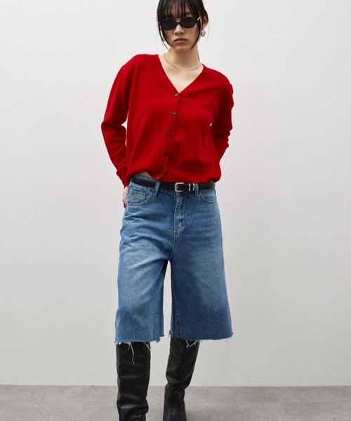 HANNE（アン）の「Vネックニットカーディガン（カーディガン/ボレロ・レディース・レッド/チャコールグレー/ブルー・FREE）」の12枚目の写真