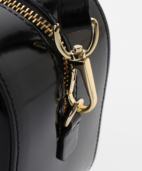 CHRISTIAN VILLA（クリスチャンヴィラ）の「CHRISTIAN VILLA /クリスチャン ヴィラ ガラスレザーバッグ（ショルダーバッグ・レディース・ブラック・FREE）」の3枚目の写真