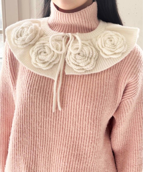 Casselini（キャセリーニ）の「Casselini(キャセリーニ)フラワーニットカラー（付け襟・レディース・ブラック/ホワイト・FREE）」の2枚目の写真