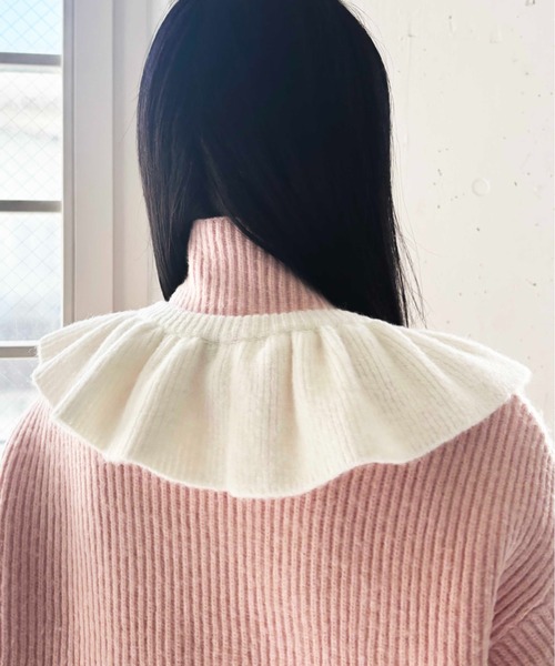 Casselini（キャセリーニ）の「Casselini(キャセリーニ)フラワーニットカラー（付け襟・レディース・ブラック/ホワイト・FREE）」の10枚目の写真