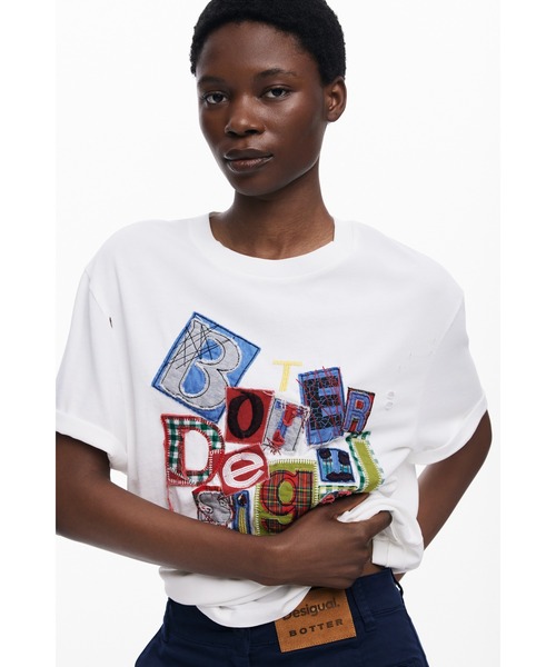 Desigual(デシグアル)の「【Desigual×BOTTER】パッチワークレタリングTシャツ(Tシャツ/カットソー・レディース・ホワイト・S/M/XL/L)」の4枚目の写真