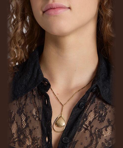 agnes b.(アニエスベー)の「ティアドロップ ネックレス ”Molly”(ネックレス・レディース・ゴールド・FREE)」の3枚目の写真