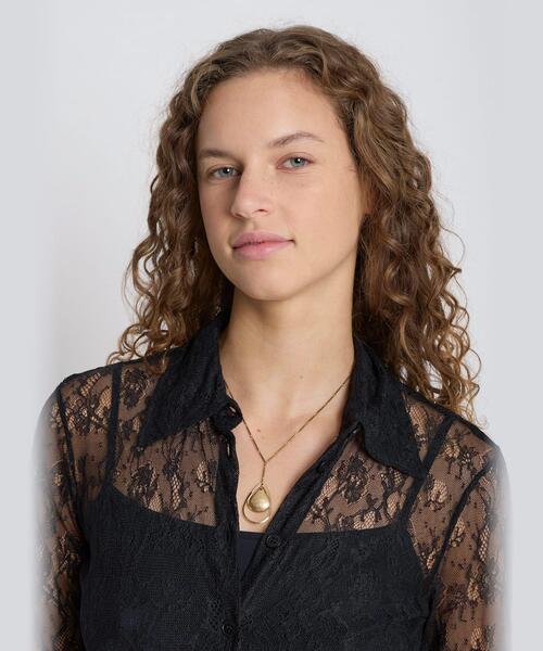 agnes b.(アニエスベー)の「ティアドロップ ネックレス ”Molly”(ネックレス・レディース・ゴールド・FREE)」の2枚目の写真