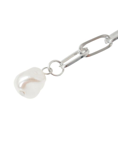 earth music&ecology（アースミュージックアンドエコロジー）の「アジャスタブルパールMIXネックレス（ネックレス・レディース・ゴールド/シルバー・FREE）」の7枚目の写真